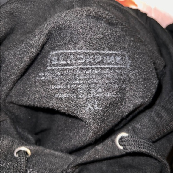 BlackPink Tour Merch hoodie - Picture 3 of 3